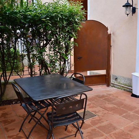 Duomo26 Boutique Apartment Desenzano del Garda Exterior foto