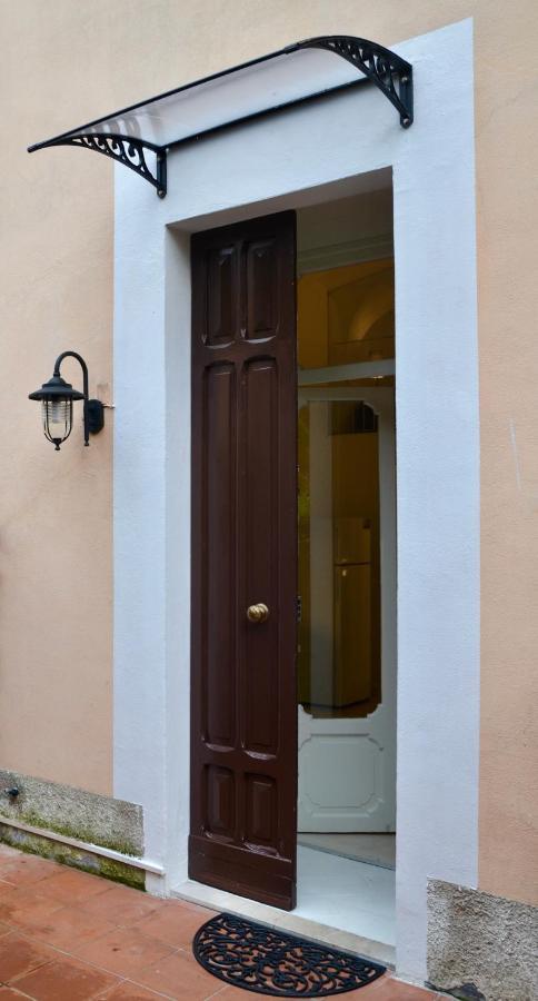 Duomo26 Boutique Apartment Desenzano del Garda Exterior foto